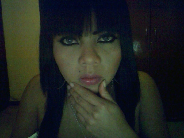 Date this nice looking Colombia girl Sophy from Bogota CO2447
