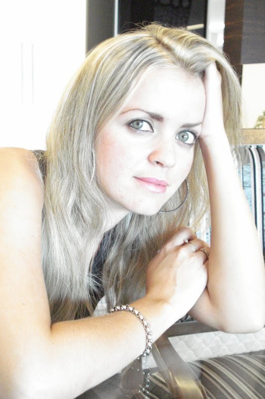 Date this good-looking Brazil girl Laila from Sao Pedro Da Aldeia BR2195