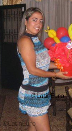 Date this funny Colombia girl Yesi from Cali CO2595