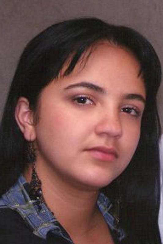 Date this hot United States girl Maira from Colombia US5079