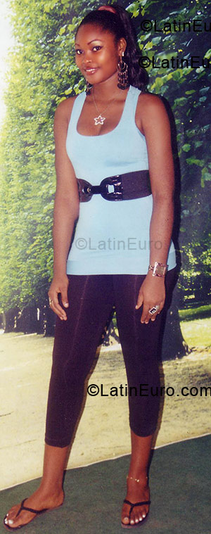 Date this hot Cameroon girl Vanessa from Yaounde CM54