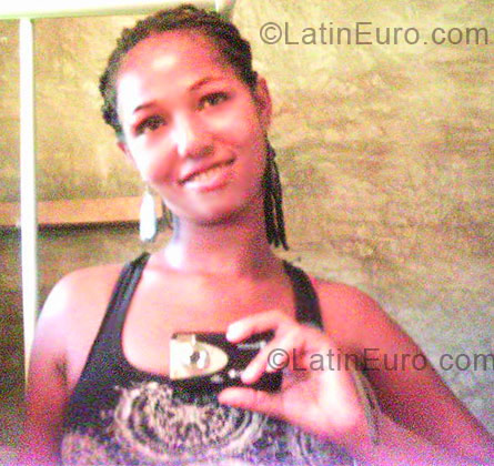 Date this lovely Brazil girl Roseli from Palmeiras BR6280