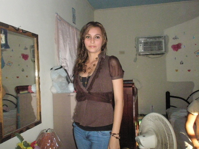 Date this exotic Honduras girl Claudia from San Pedro Sula HN56