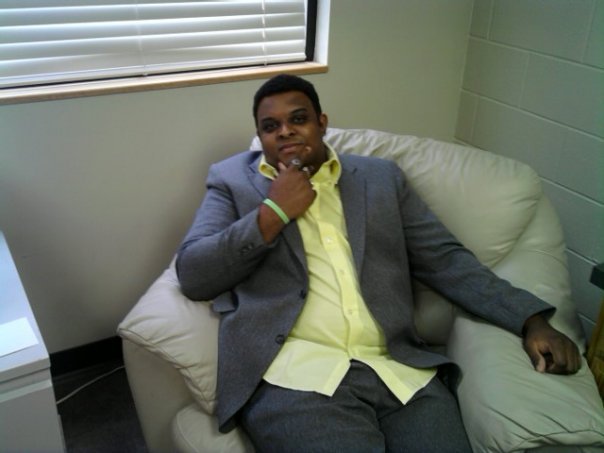 Date this tall United States man David from Newport US5330