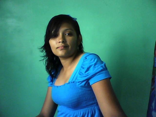 Date this passionate Honduras girl Kenia from El Progreso HN99