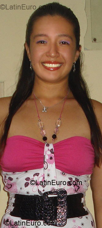 Date this happy Colombia girl Andrea from Cali CO3024