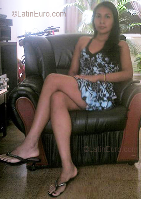 Date this exotic Colombia girl Obeida from Cali CO3060