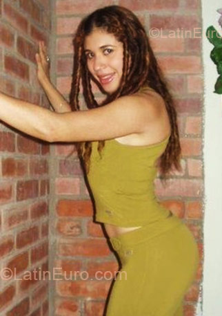 Date this tall Colombia girl Mona379 from Cali CO3183