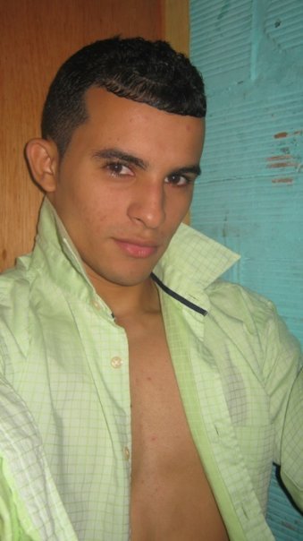 Date this tall Colombia man Andres22 from Barranquilla CO3264