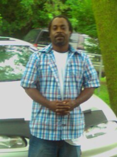 Date this nice looking United States man 1_man_2_real from Omaha US5668