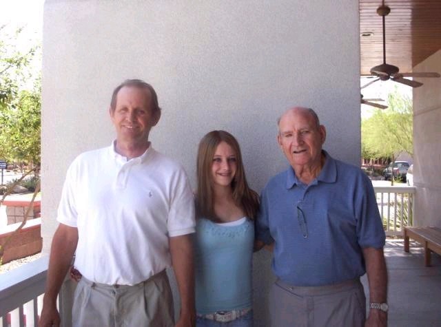 Date this athletic United States man Eddie from Phoenix US5672