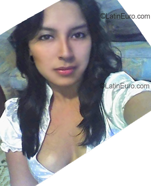 Date this gorgeous Colombia girl Alexandra86 from Cali CO3354