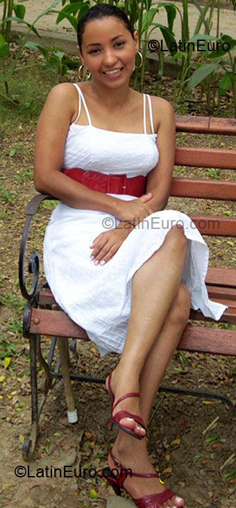 Date this passionate Colombia girl Rousse88 from Cucuta CO3397