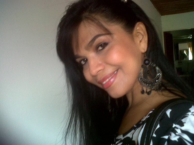 Date this nice looking Colombia girl Sandra milena from Cali CO3403