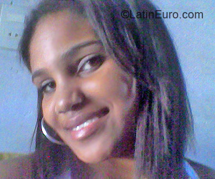 Date this charming Brazil girl Laany from Fortaleza BR5976