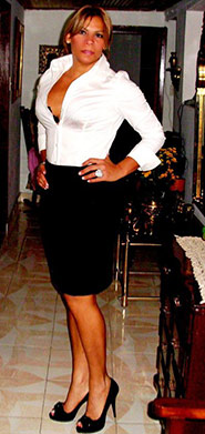 Date this sultry Colombia girl Viviana46 from Bogota CO3529