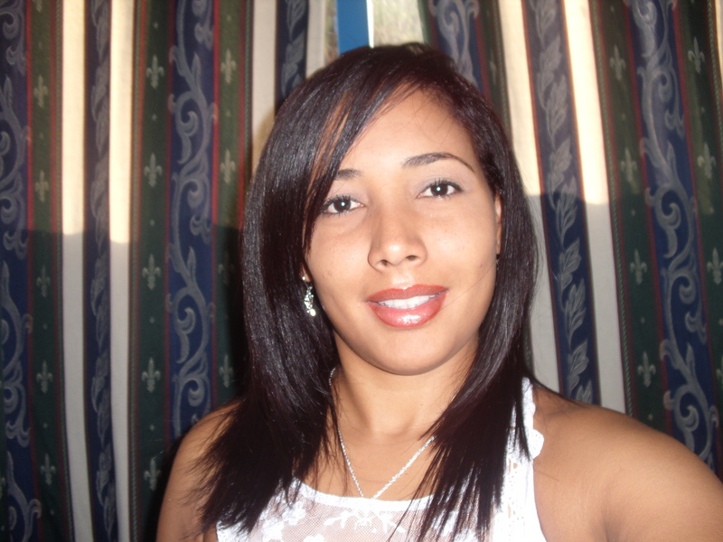 Date this athletic Colombia girl Cami from bogotÃ¡ CO3585