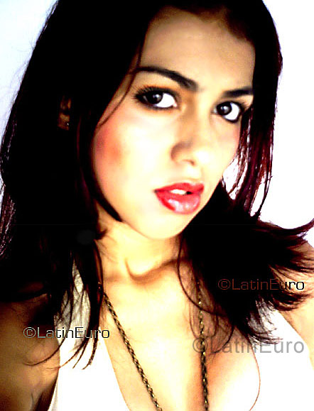 Date this beautiful Brazil girl Karol from Joao Pessoa BR2758