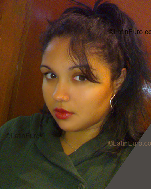 Date this foxy Brazil girl Tatiane from Taubate BR2803