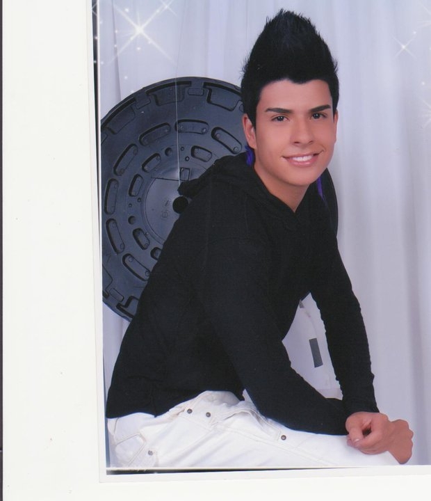 Date this young Colombia man Andy.medellin from Medellin CO3786