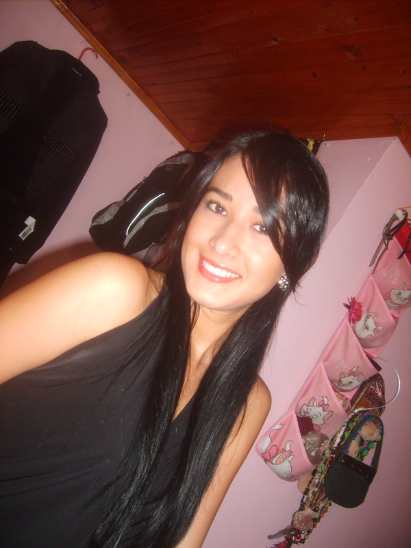 Date this young Colombia girl Bibiana from Armenis CO3843