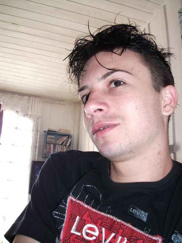 Date this stunning Brazil man JULIO CESAR from curitiba BR2862