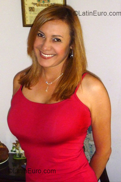 Date this stunning Colombia girl Lina from Bogota CO3912