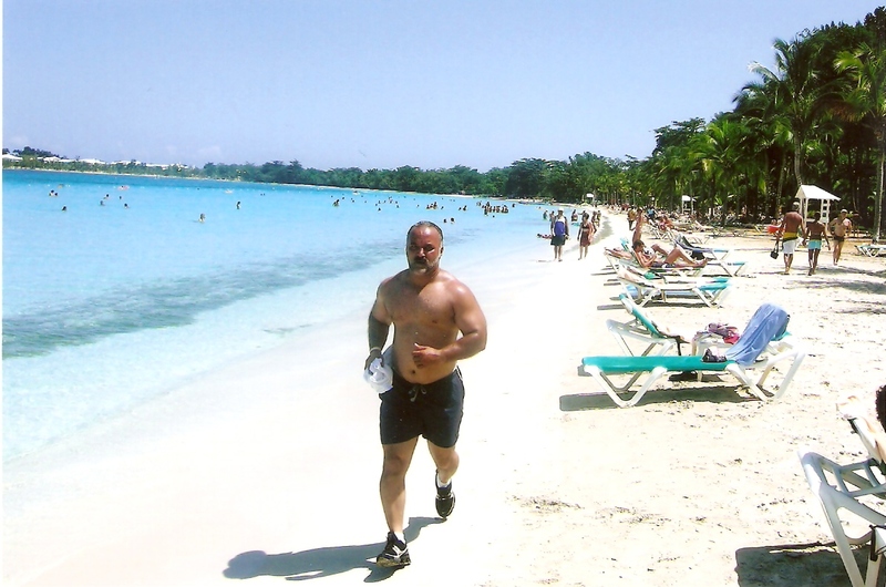 Date this nice looking Dominican Republic man Motorman from Atlanta DO4101