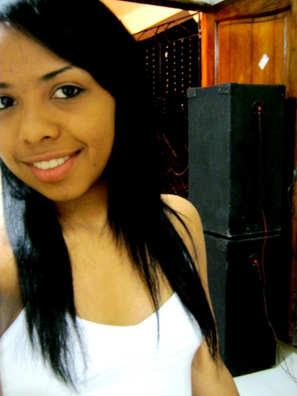 Date this lovely Colombia girl Angelina from Cartagena CO3995