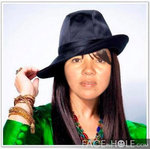 tall Colombia girl STELLA from Medellín CO4014