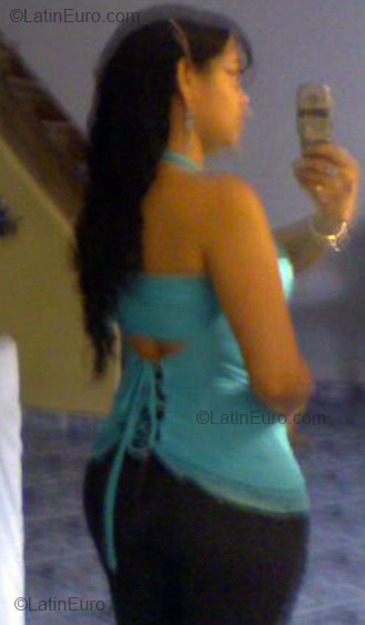 Date this beautiful Colombia girl Yenny from Medellin CO4019