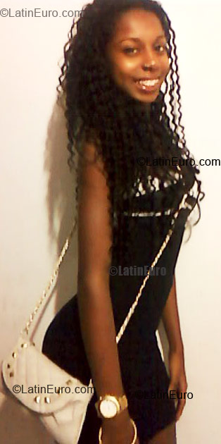 Date this beautiful Brazil girl Izabela from Rio de Janeiro BR4778
