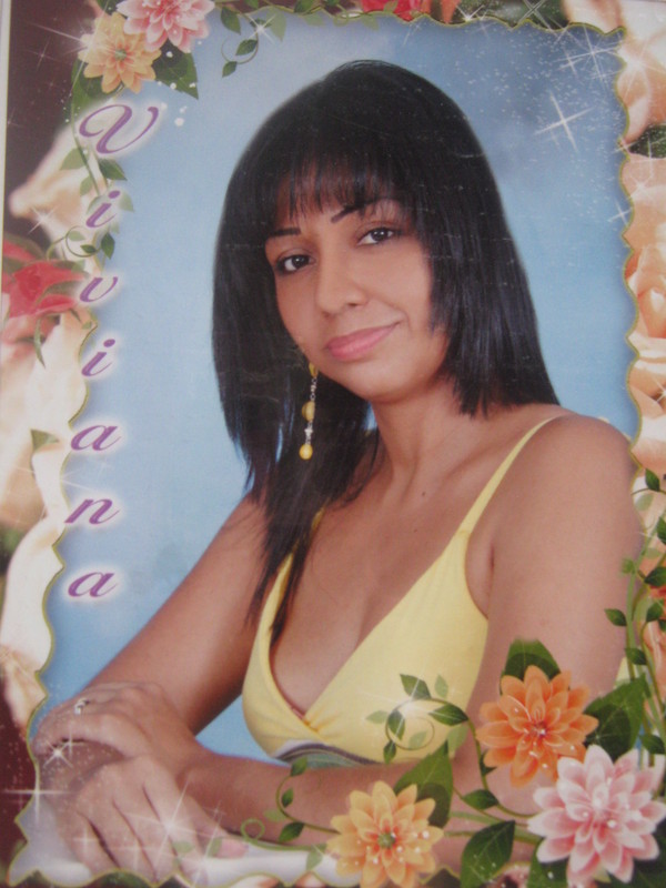 Date this sensual Colombia girl Viviana florian from Saldaña CO4176