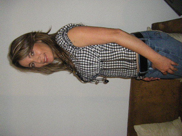 Date this attractive Colombia girl Maria from Colombia CO4257