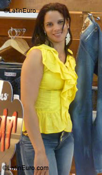 Date this fun Brazil girl Angela from Dourados BR3091