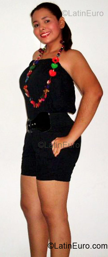 Date this voluptuous Colombia girl Katerine from Neiva CO4302
