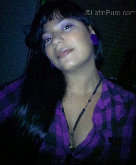 Date this exotic Colombia girl Marisela from Cartagena CO5716