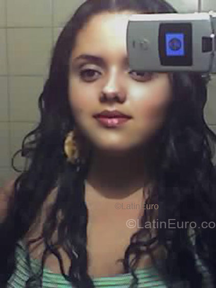 Date this pretty Brazil girl Nubia from Contagem BR3126