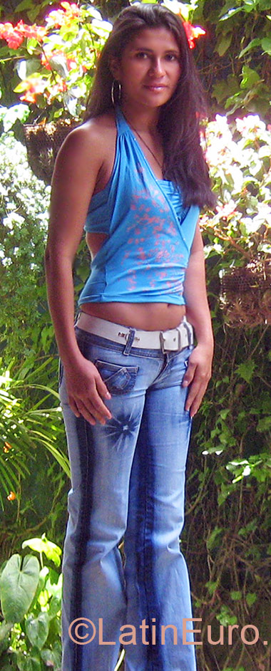 Date this sultry Colombia girl Nidia from Bello CO5717