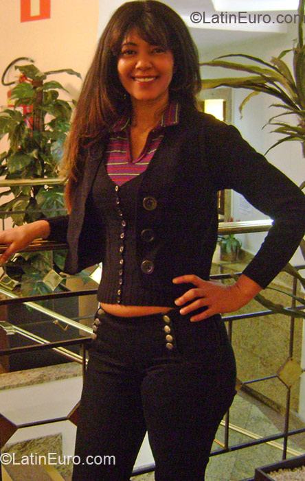 Date this passionate Brazil girl Magda from Patos de Minas BR3190