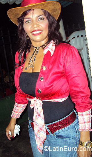 Date this athletic Colombia girl Maria Eugenia from Santa Marta CO4419