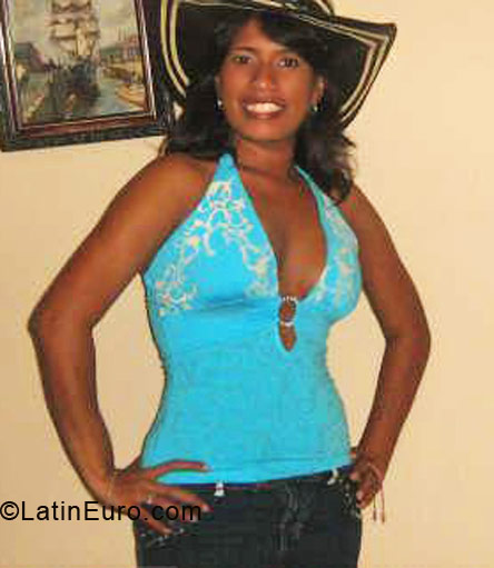 Date this tall Colombia girl Yuranis Pacheco from Bogota CO4455