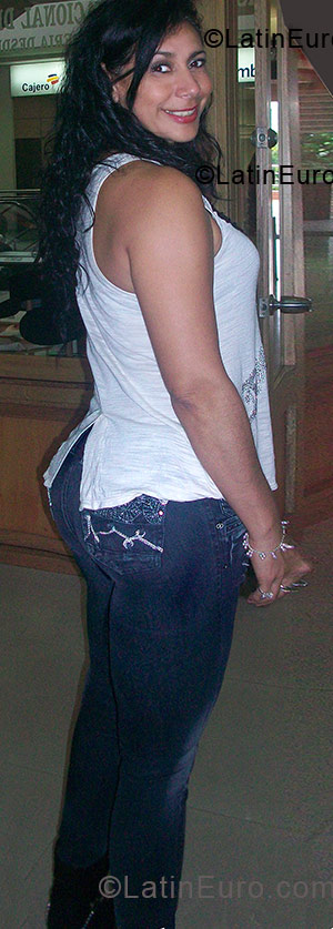 Date this tall Colombia girl Norma from Villavicencio CO4456