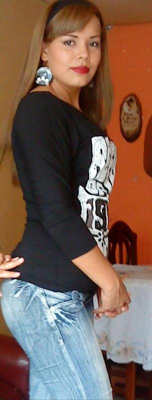 Date this cute Colombia girl Adriana from Cali CO4471