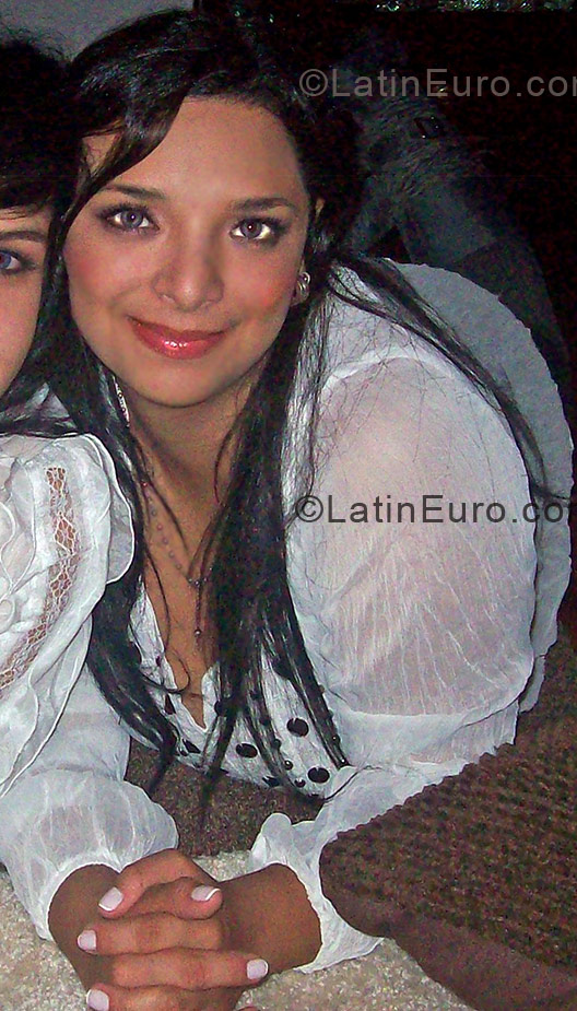 Date this beautiful Colombia girl Shirley from Bogota CO4501