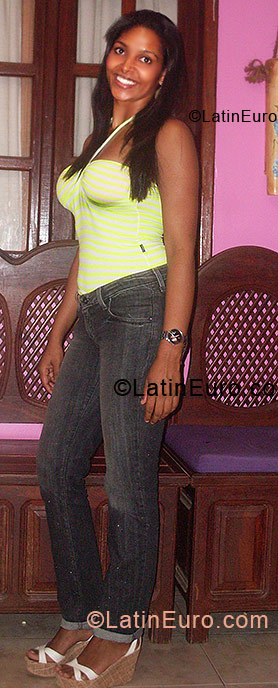 Date this happy Brazil girl Daniela from Imperatriz BR6097