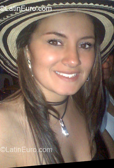 Date this nice looking Colombia girl Marcela from Medellin CO4535