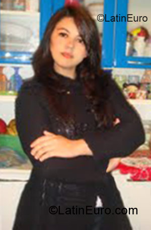 Date this charming Brazil girl Andrea from Sao Paulo BR6285