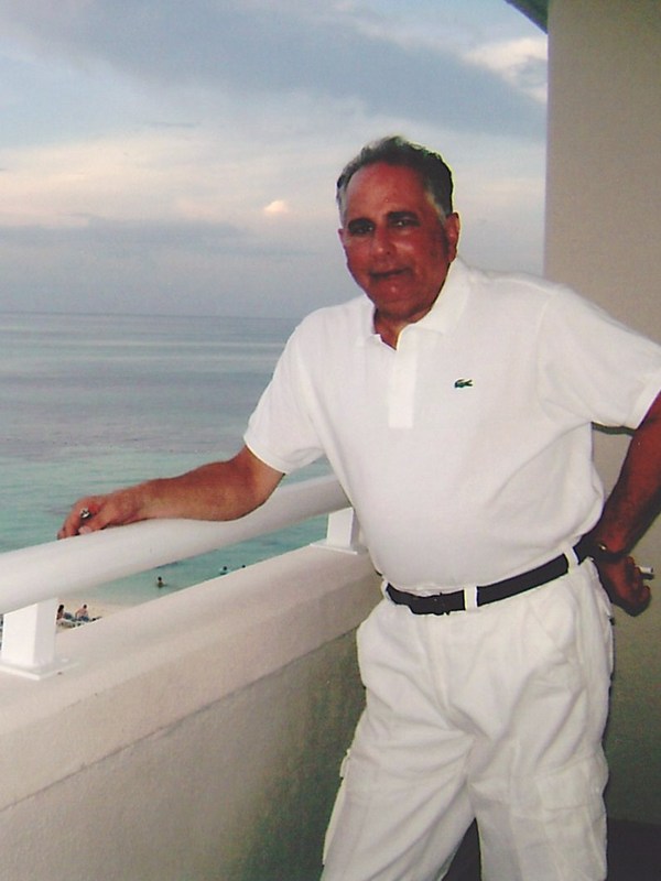 Date this delightful United States man Mark from Tamamac US6565