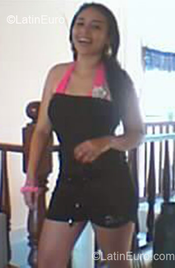 Date this hot Colombia girl Estefania from Pereira CO4550